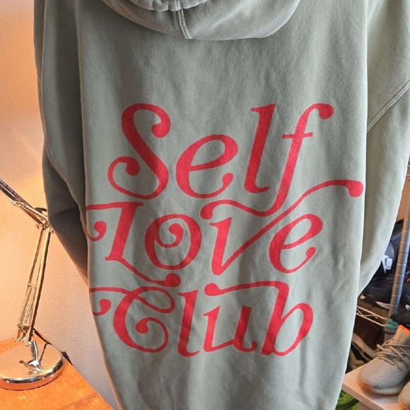 LONELY GHOST Green Sweater with Heart Detail - Picture 3 of 5